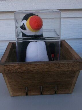 Ty Beanie Baby “Puffer” NWT + Display Case & Wood Berry Bowl, 3‑Piece Gift‑Ready